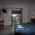 Zoi Apartmens Antonis Botsis